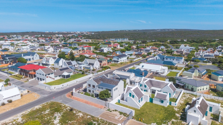 5 Bedroom Property for Sale in Struisbaai Western Cape